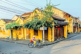 Hoi An Bike Trip to Hue 2 Days